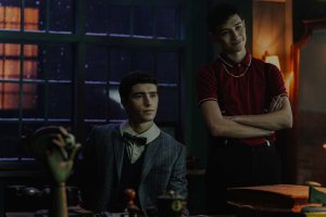 1 сезон 1 эпизод — «Дело о Кристал Пэлас» (The Case of Crystal Palace)
