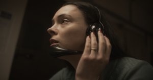 Тревожный звонок (On the Line)