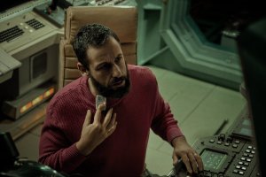 В космосе (Spaceman)